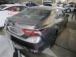 تۆیۆتا کامری